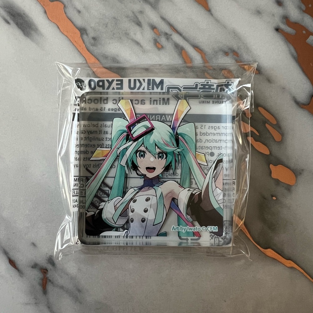 Hololive Production X Round1 Exclusive Mini Acrylic Block (A) - NWT